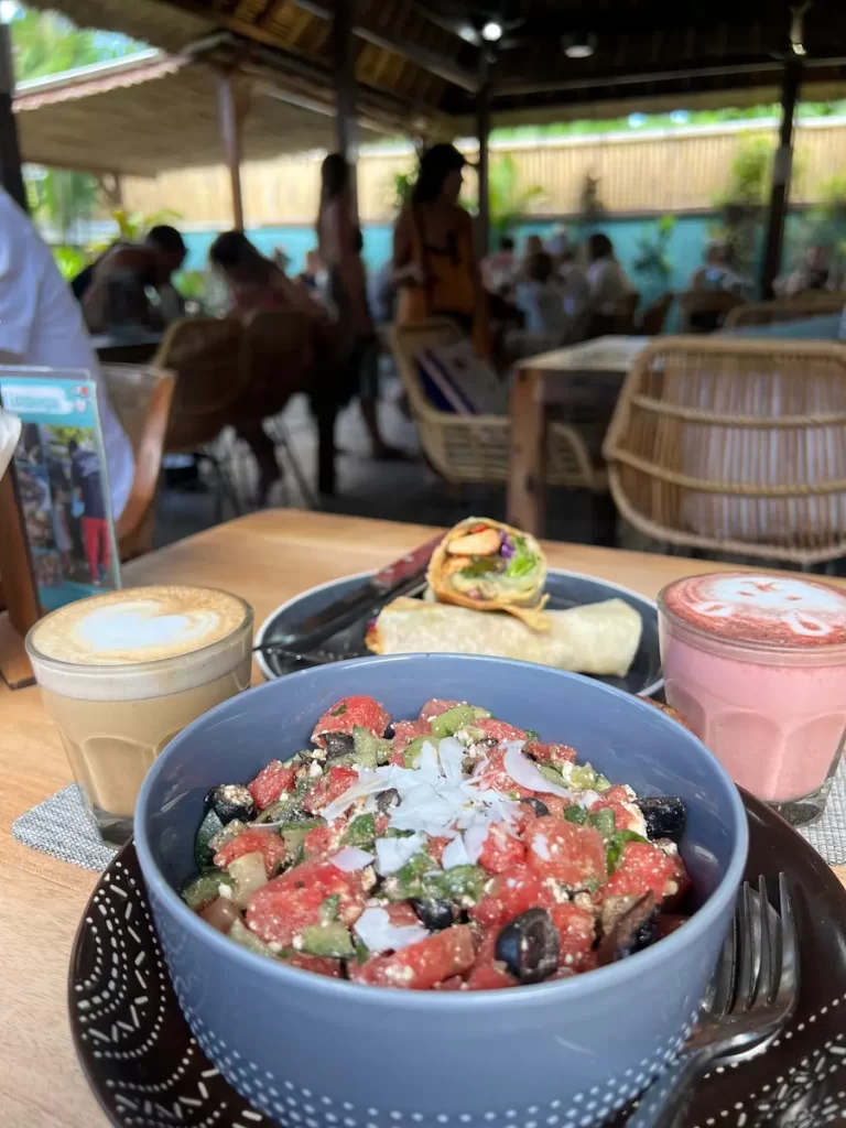 1225 bali eco deli nusa lembongan healthy breakfast cafe