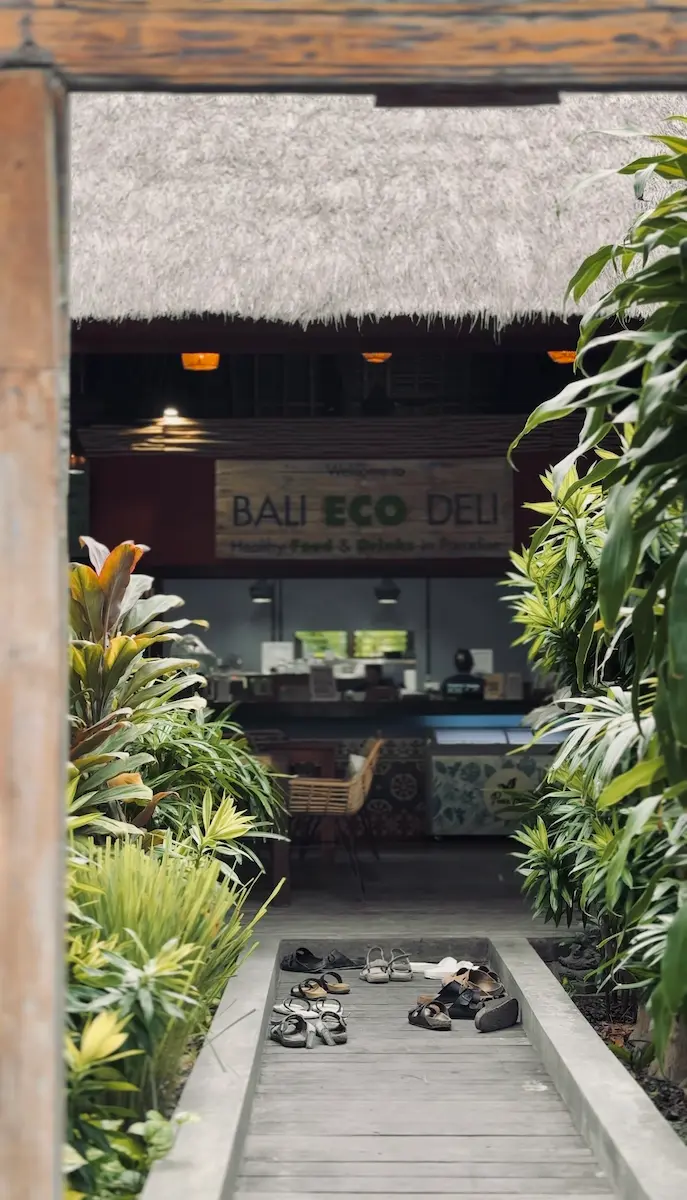 bali eco deli entrance lembongan