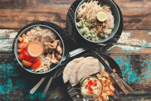 Protein bowls and pita platter at Bali ECO Deli